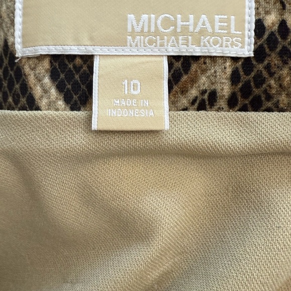 Leopard Print Women's Skirt - Picture 3 of 3